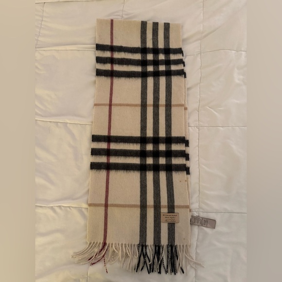 Burberry Accessories - BURBERRY SCARF